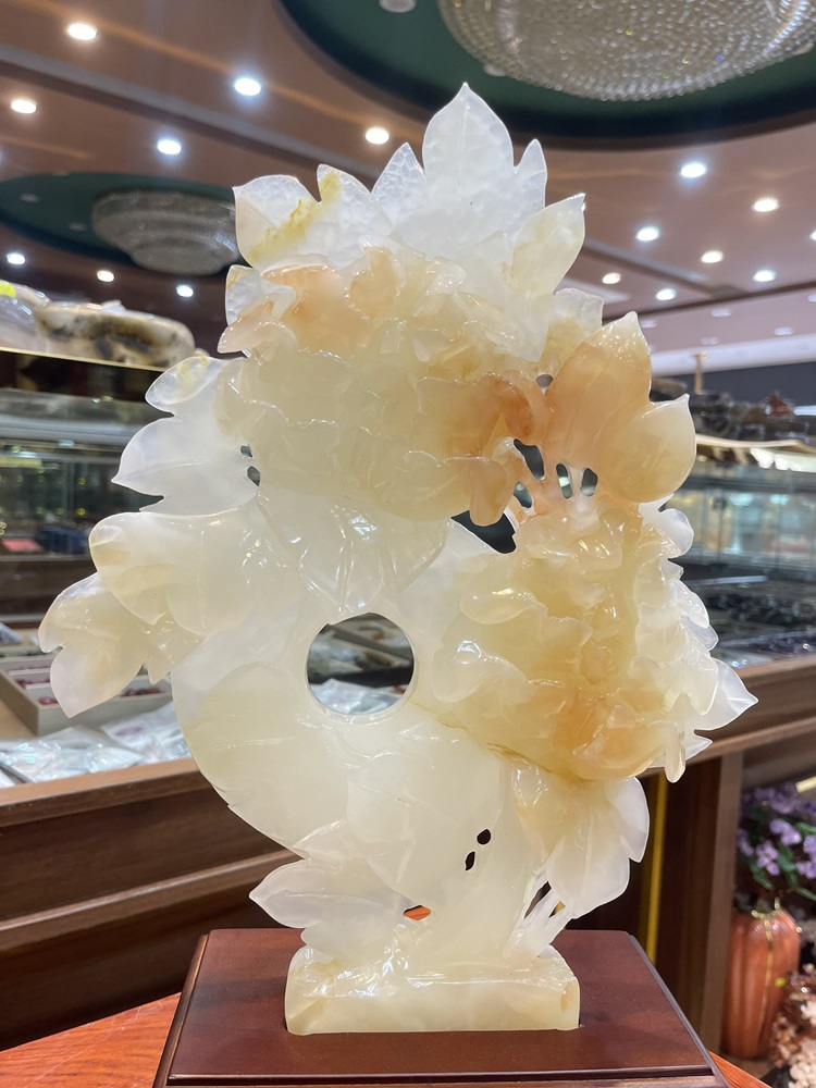 Hoa mẫu đơn tài lộc Ngọc onyx trắng