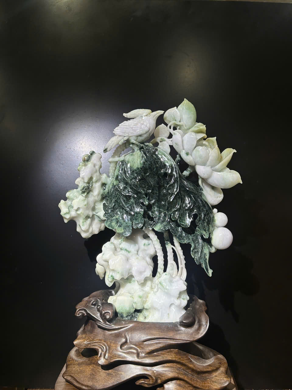 Hoa Sen Ngọc Phỉ Thuý 28x21x8cm (Kèm giấy kiểm định)