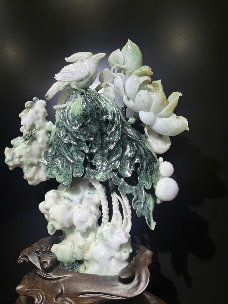Hoa Sen Ngọc Phỉ Thuý 28x21x8cm (Kèm giấy kiểm định)