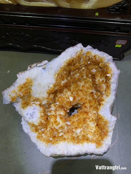 Hốc đá thạch anh vàng vip 26cm