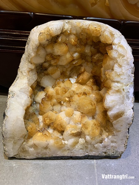 Hốc tinh thể thạch anh vàng vip 26cm