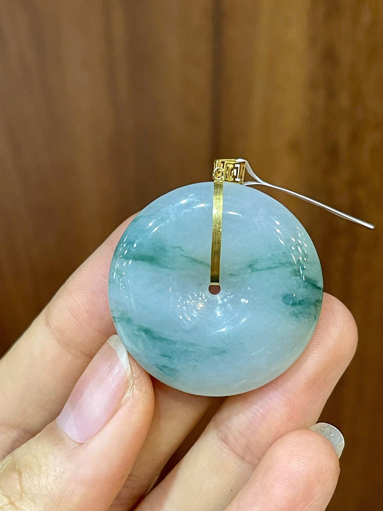 Khấu Bình An Ngọc Phỉ Thuý Móc Vàng 18K