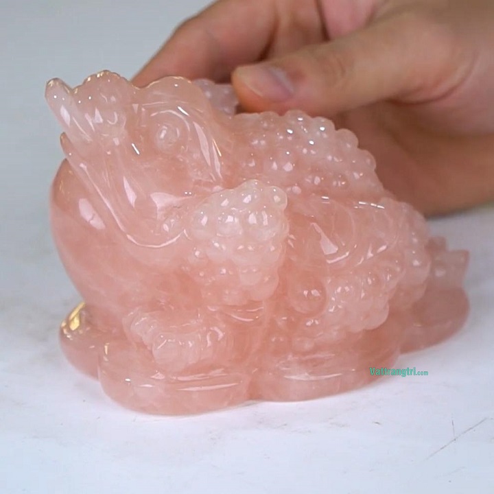 Thiềm Thừ Cóc Ba Chân Đá Quý Thạch Anh Hồng Tự Nhiên