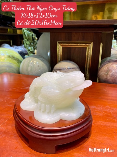 Linh vật Thiềm Thừ Ngọc Onyx Trắng 18cm