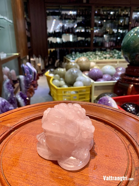 Linh vật Thiềm thừ thạch anh hồng 10cm