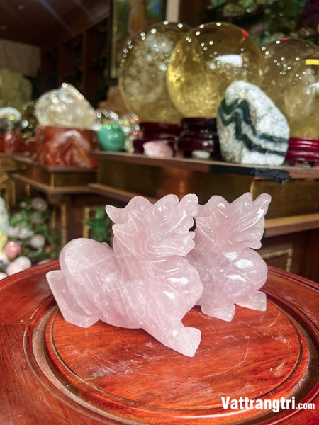 Linh vật tỳ hưu đá thạch anh hồng 13cm