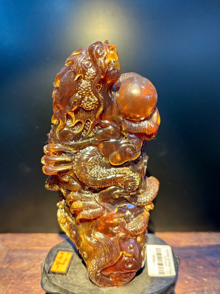 Long Vân Hộ Chủ Đá Hổ Phách (Kèm giấy kiểm đinh)