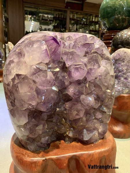 Mầm tinh thể thạch anh tím 43cm