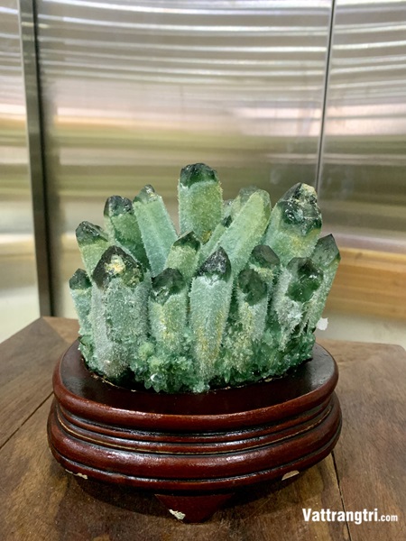 Mầm tinh thể thạch anh xanh 16cm