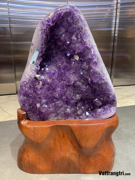 Mảnh tinh thể đá thạch anh tím 33cm