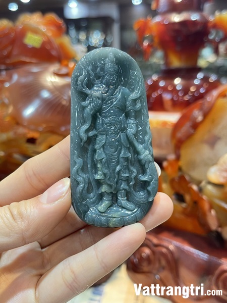 Mặt chạm khắc quan công Ngọc Phỉ thuý lam dầu 78mm