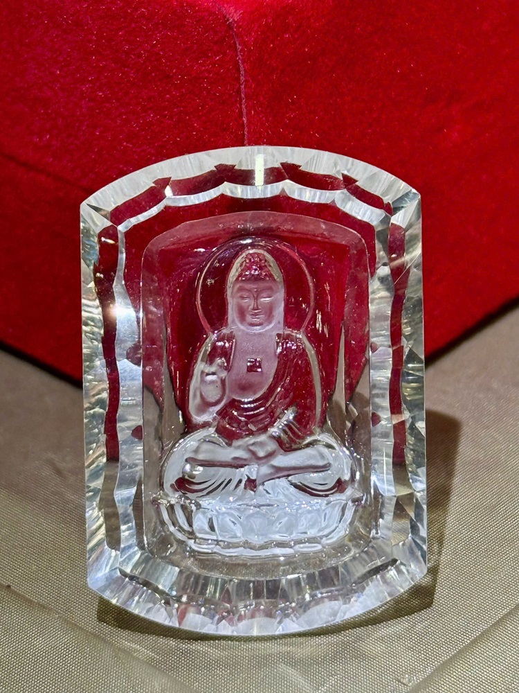 Mặt Dây Chạm Phật Adida Thạch Anh Trắng Trong