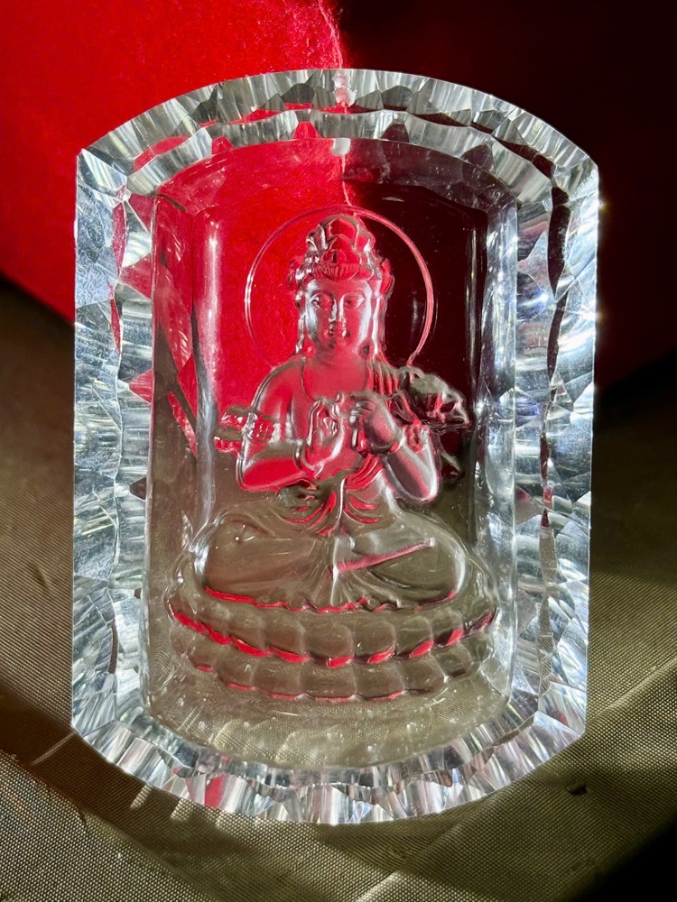 Mặt Dây Chạm Phật Bà Quan Âm Thạch Anh Trắng Trong