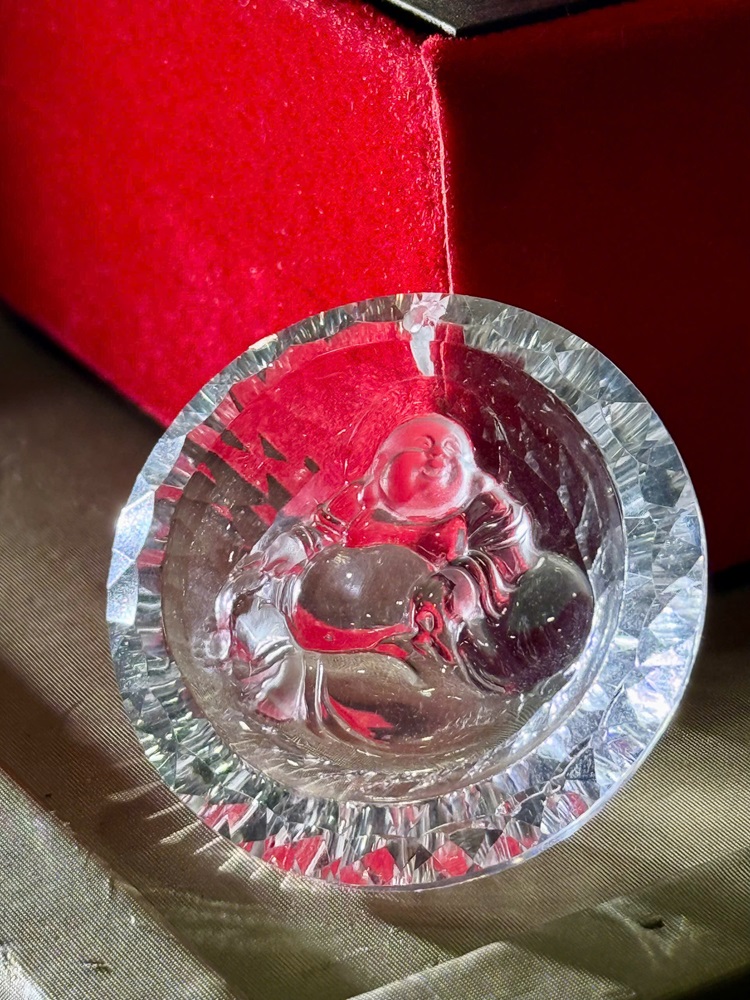 Mặt Dây Chạm Phật Di Lặc Thạch Anh Trắng Trong