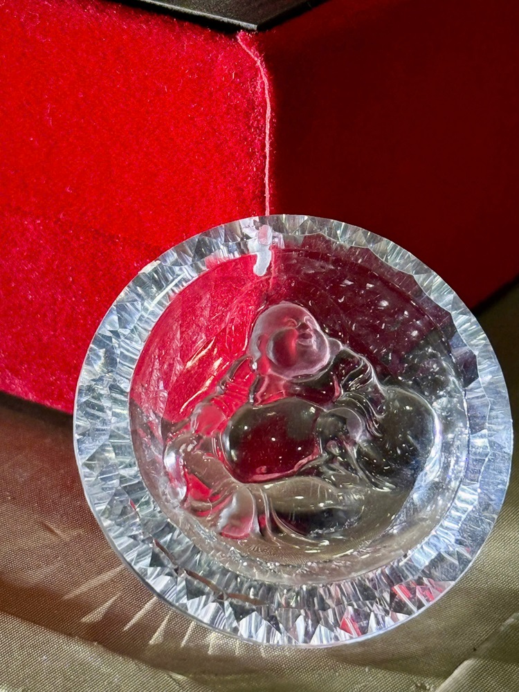 Mặt Dây Chạm Phật Di Lặc Thạch Anh Trắng Trong