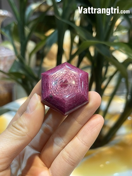 Mặt dây chuyền bát quái ngọc ruby