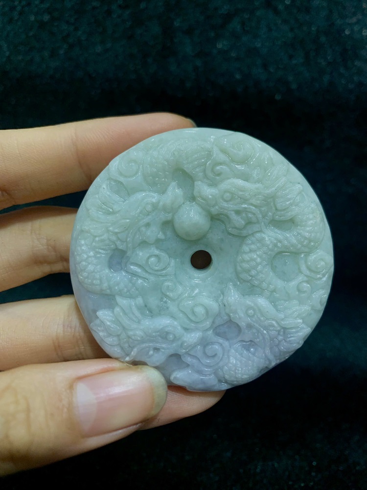 Mặt Dây Chuyền Chạm Rồng Ngọc Phỉ Thuý 52,8mm