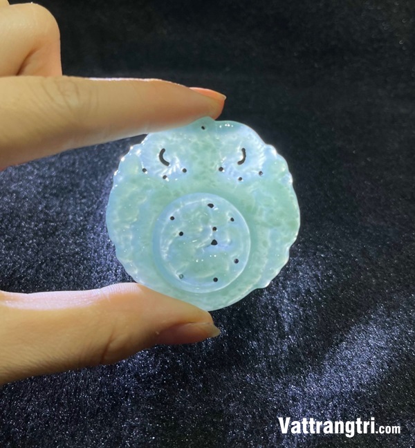 Mặt dây chuyền ngọc phỉ thuý 48mm