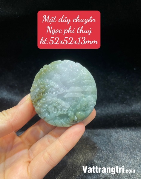 Mặt dây chuyền phong cảnh Ngọc phỉ thuý 52mm