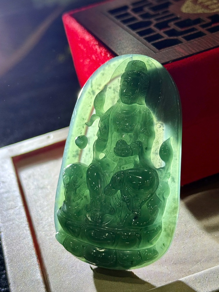 Mặt Dây Phật Phổ Hiền Bồ Tát Ngọc Phỉ Thuý