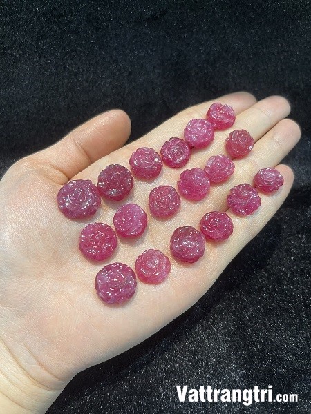 Mặt nhẫn - dây chuyền Khắc hoa hồng ngọc ruby vip