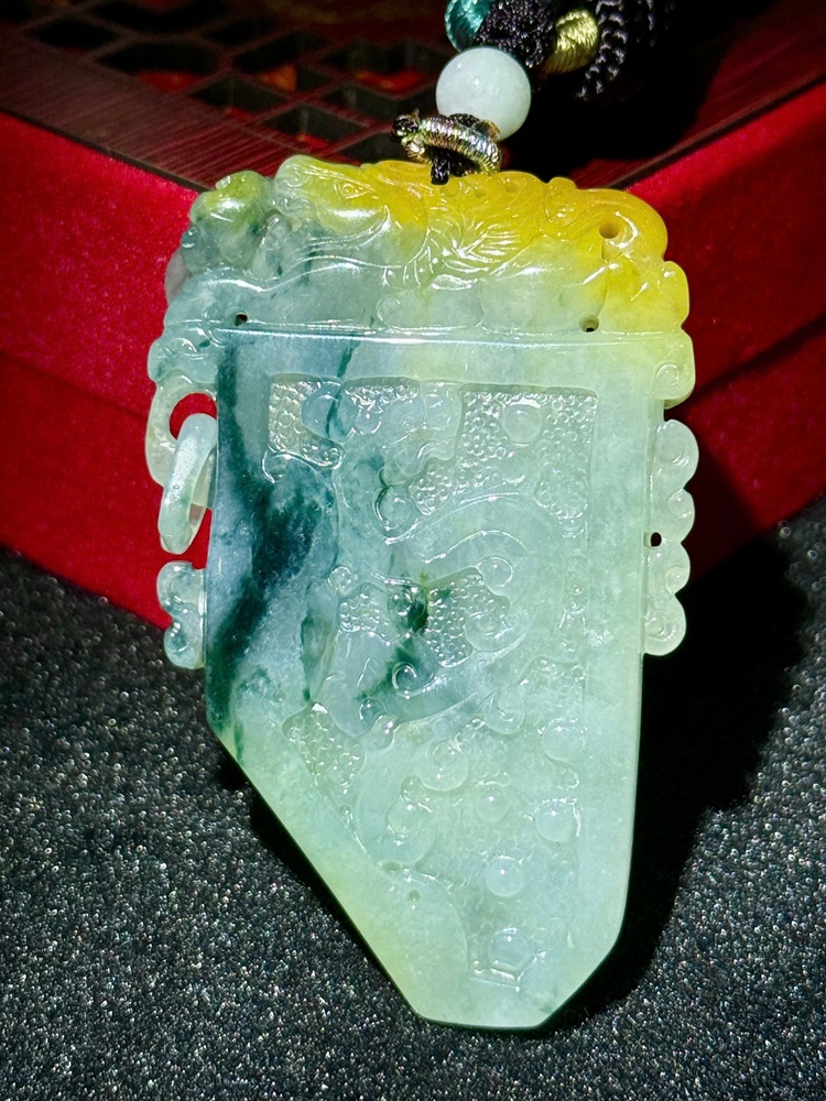 Mặt Vô Sự Bài Ngọc Phỉ Thuý (Kèm giấy kiểm định)