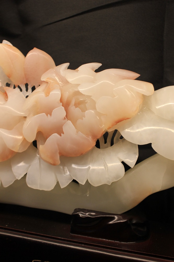 Mẫu Đơn Như Ý Ngọc Onyx 43 x 29cm