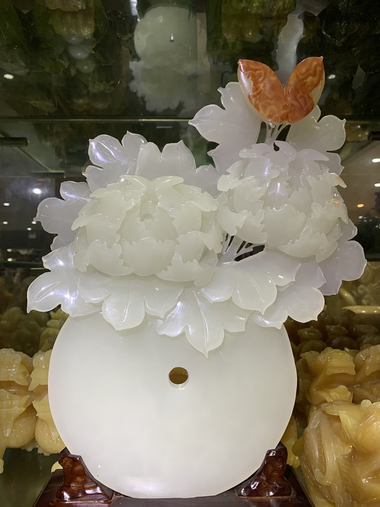 Mẫu đơn như ý ngọc onyx