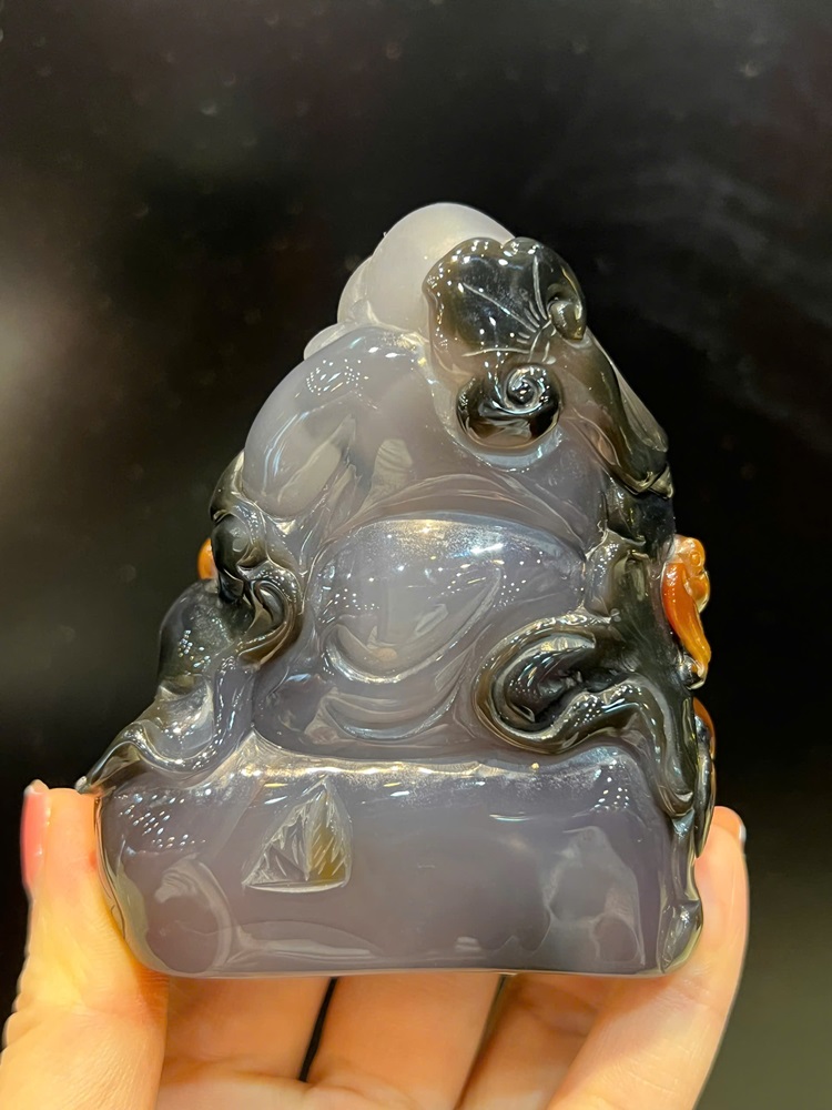 Ngài di lặc ngọc mã não 8,5cm