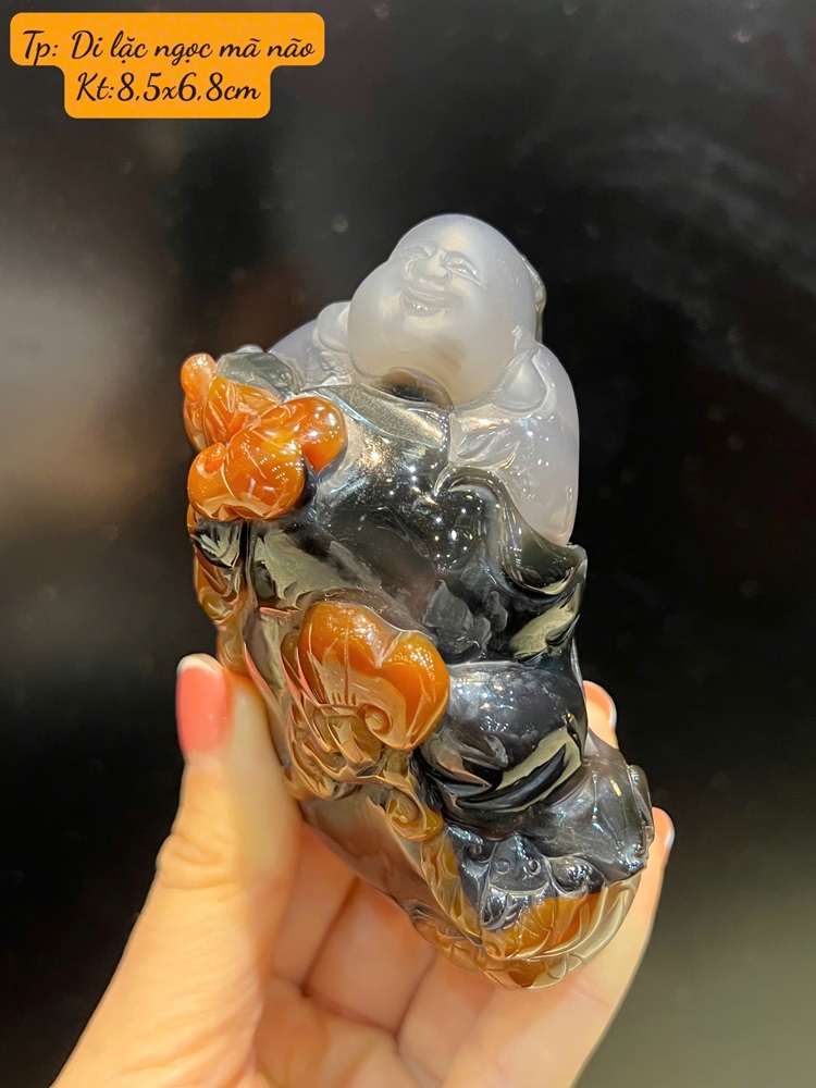 Ngài di lặc ngọc mã não 8,5cm