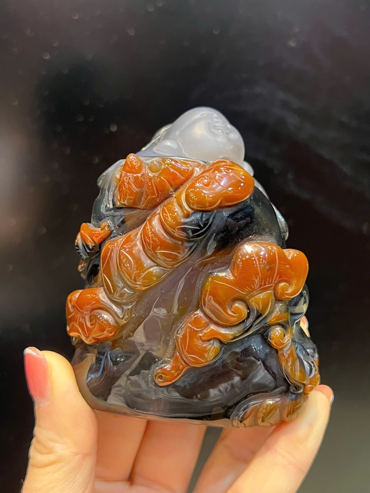 Ngài di lặc ngọc mã não 8,5cm