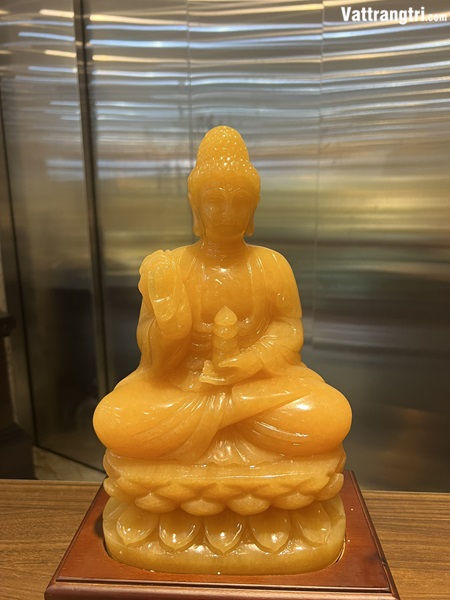 Ngài Thích Ca Mâu Ni Phật Ngọc hoàng long 36cm