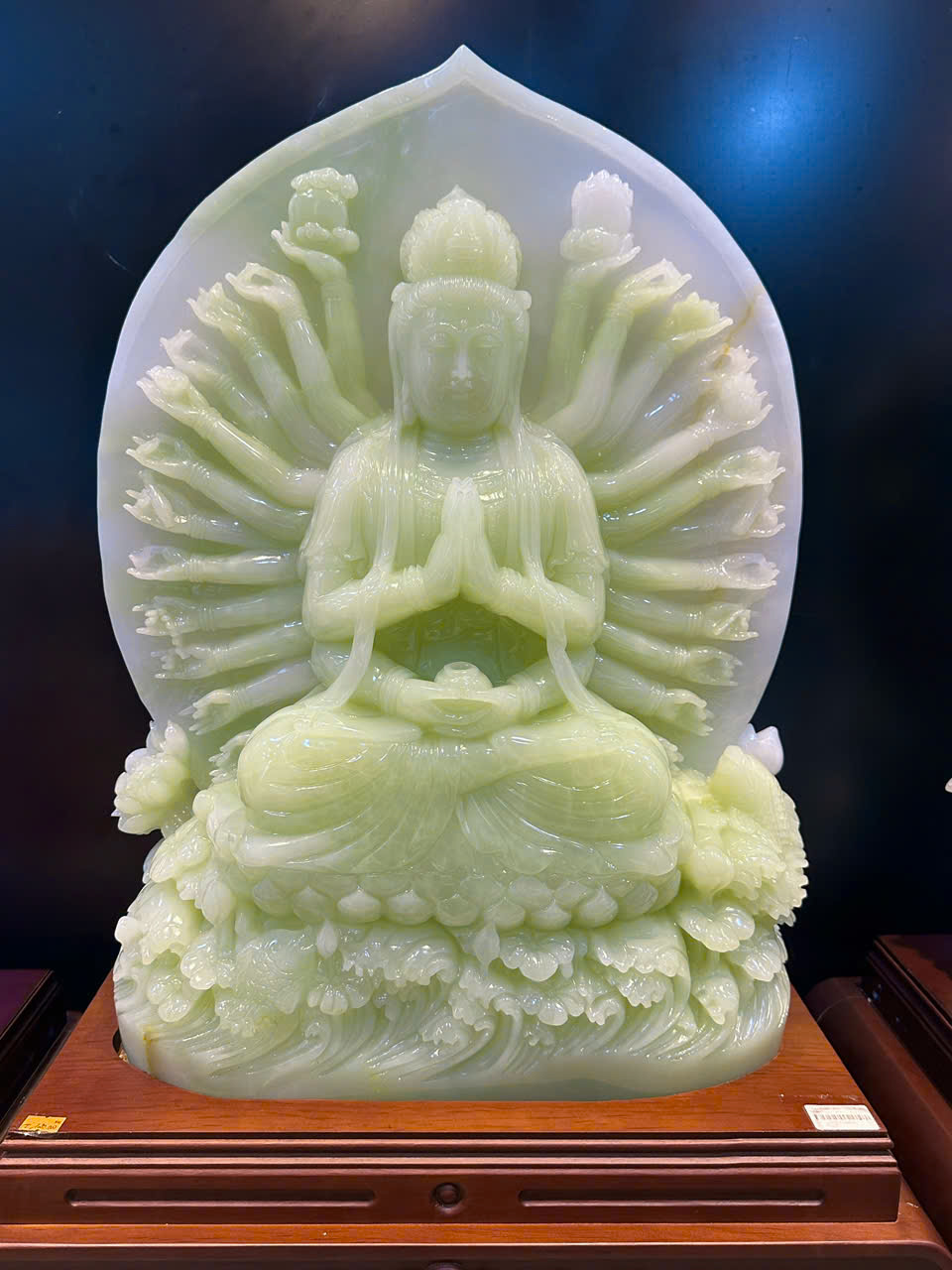 Ngài thiên thủ thiên nhãn ngọc onyx xanh 75cm