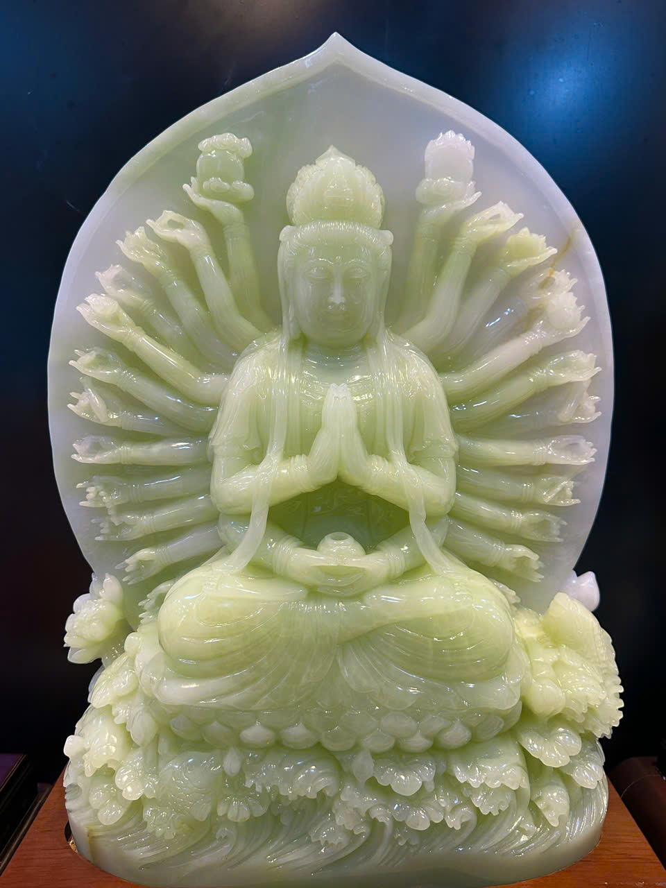 Ngài thiên thủ thiên nhãn ngọc onyx xanh 75cm