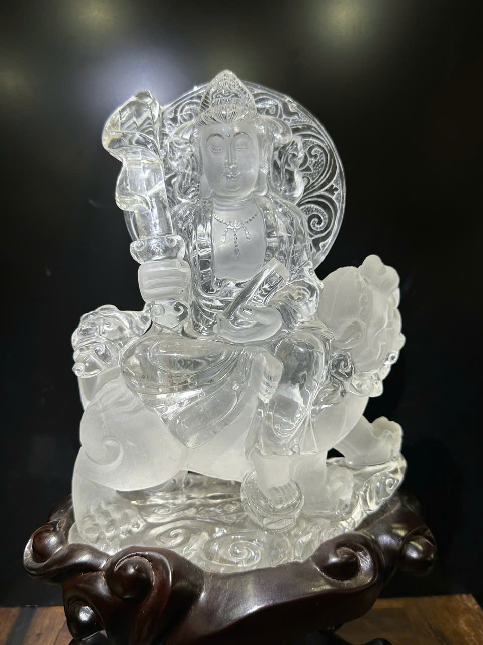 Ngài Vân Thù Bồ Tát Thạch Anh Trắng 25cm