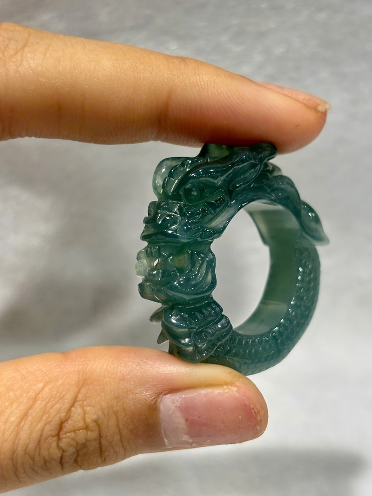 Nhẫn Ngọc Phỉ Thuý Chạm Rồng L1
