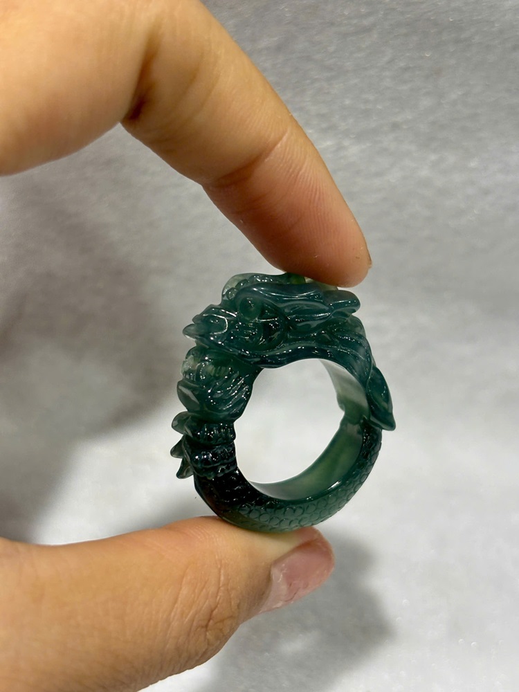 Nhẫn Ngọc Phỉ Thuý Chạm Rồng L2