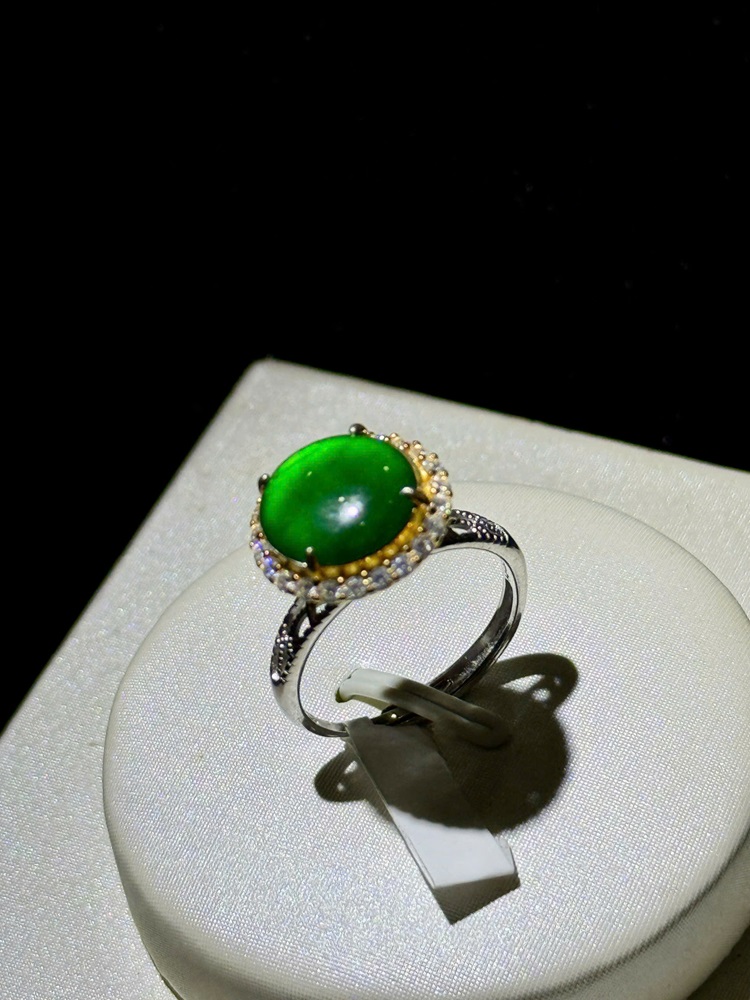 Nhẫn Ngọc Phỉ Thuý Đế Vương Lục - Kèm Giấy Kiểm Định Type A