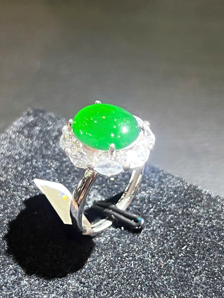 Nhẫn Ngọc Phỉ Thuý Đế Vương Lục - Kèm Giấy Kiểm Định Type A