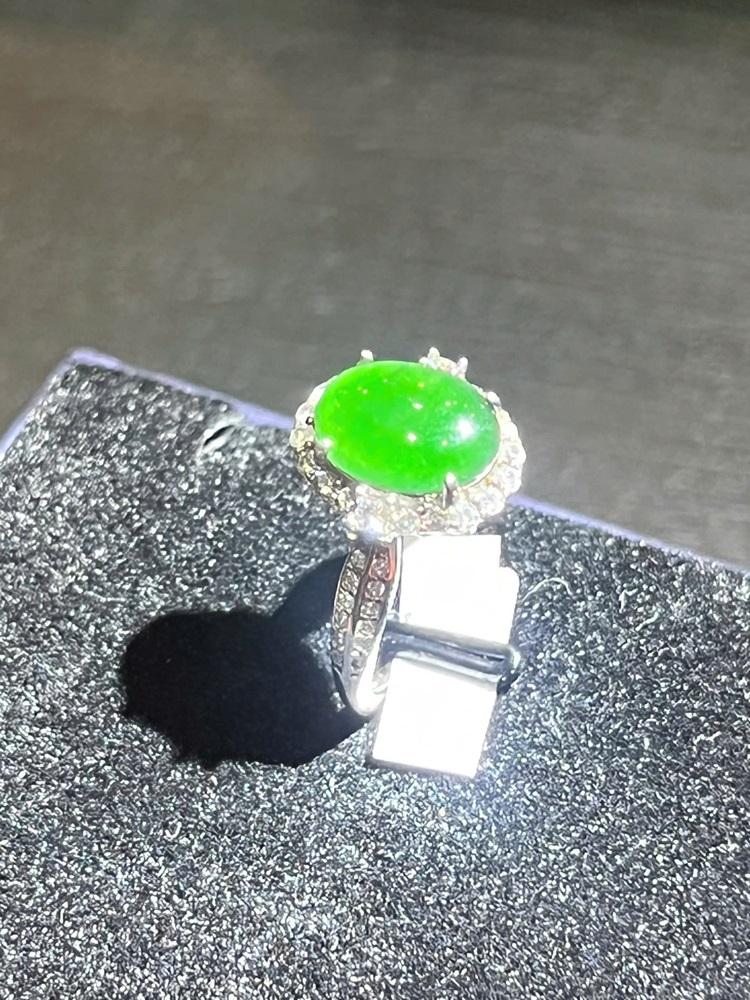 Nhẫn Ngọc Phỉ Thuý Đế Vương Lục - Kèm Giấy Kiểm Định Type A