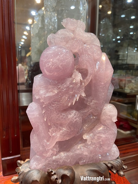 Nhất long vờn ngọc Thạch anh hồng 30cm