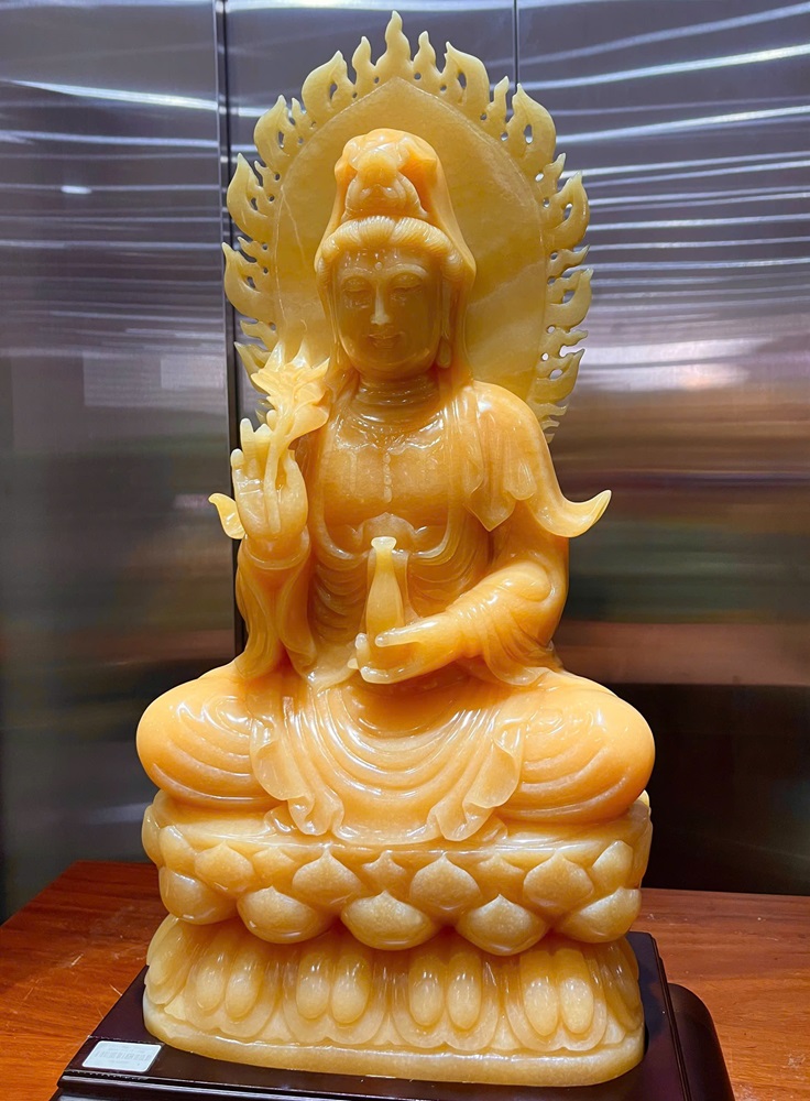 Phật Bà Quan Âm tọa sen ngọc hoàng long 73cm