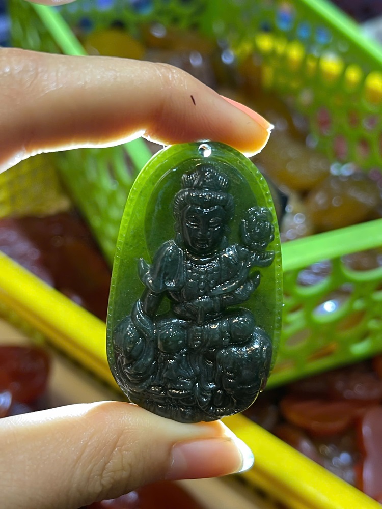 Phật Bản Mệnh Ngọc Bích Xanh