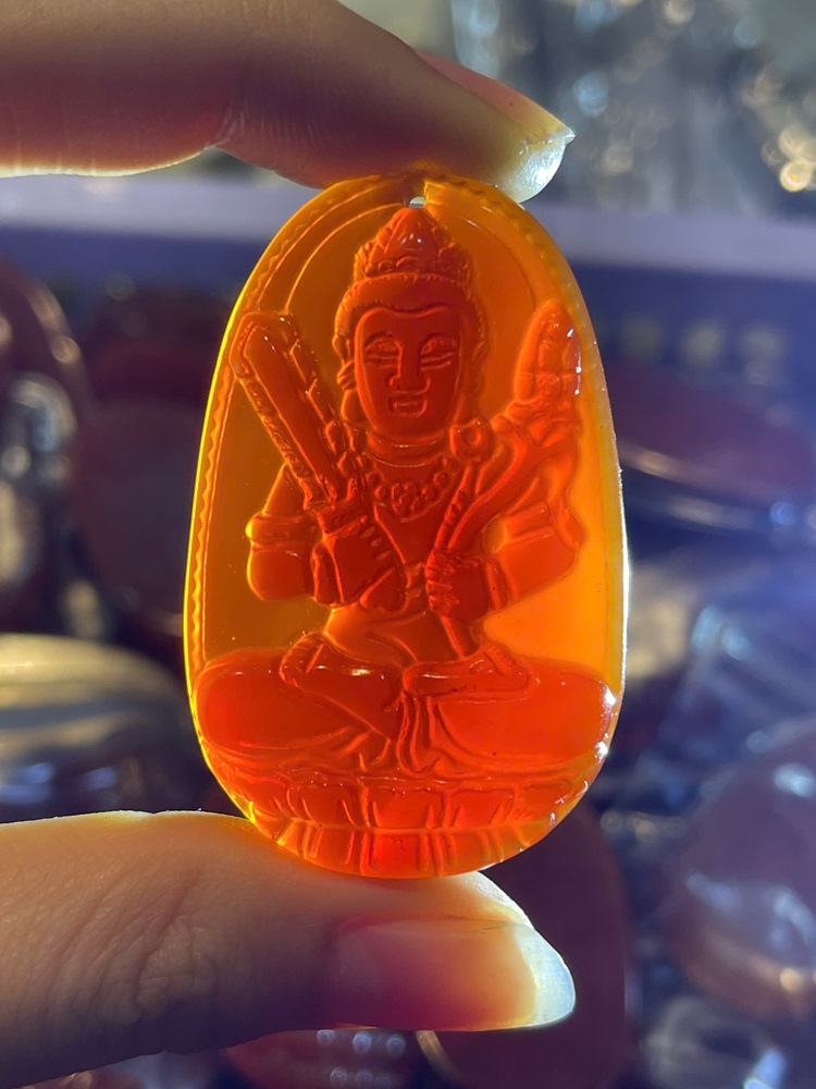 Phật Bản Mệnh Ngọc Mã Não Đỏ