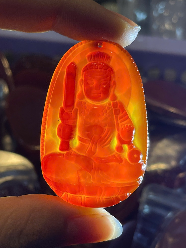 Phật Bản Mệnh Ngọc Mã Não Đỏ