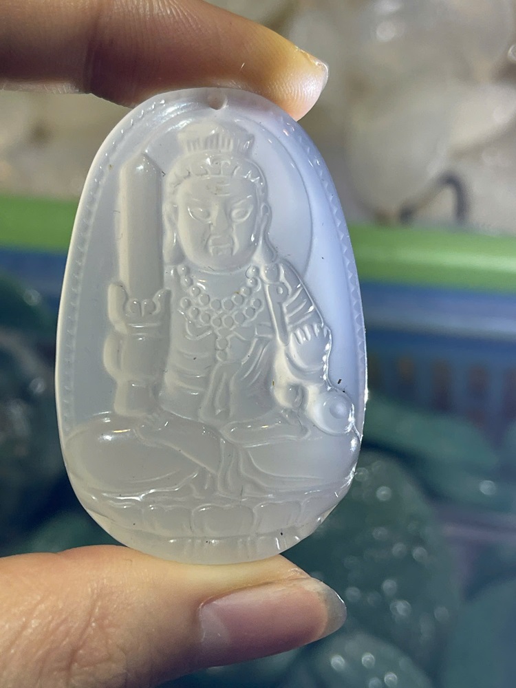 Phật Bản Mệnh Ngọc Mã Não Trắng