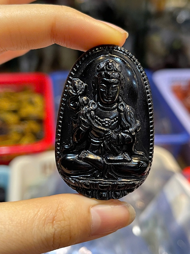 Phật Bản Mệnh Ngọc Onyx Đen