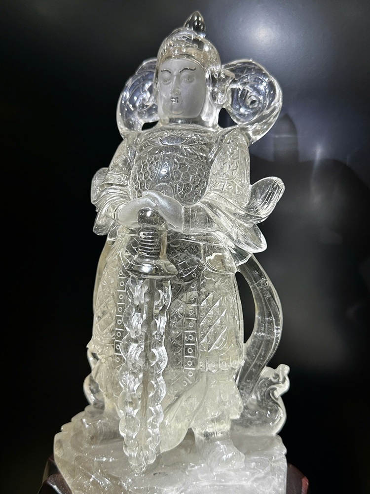 Phật hộ pháp vi đà thạch anh trắng 30cm