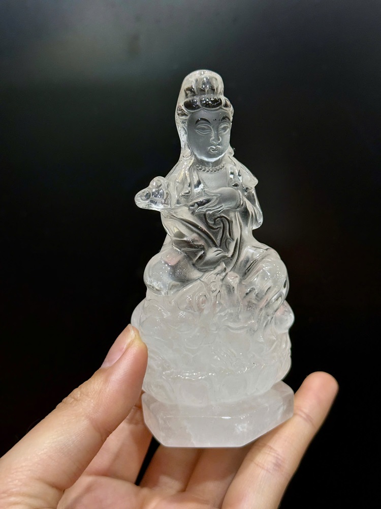 Phật Mẹ Quan Âm Thạch Anh Trắng 10.5cm