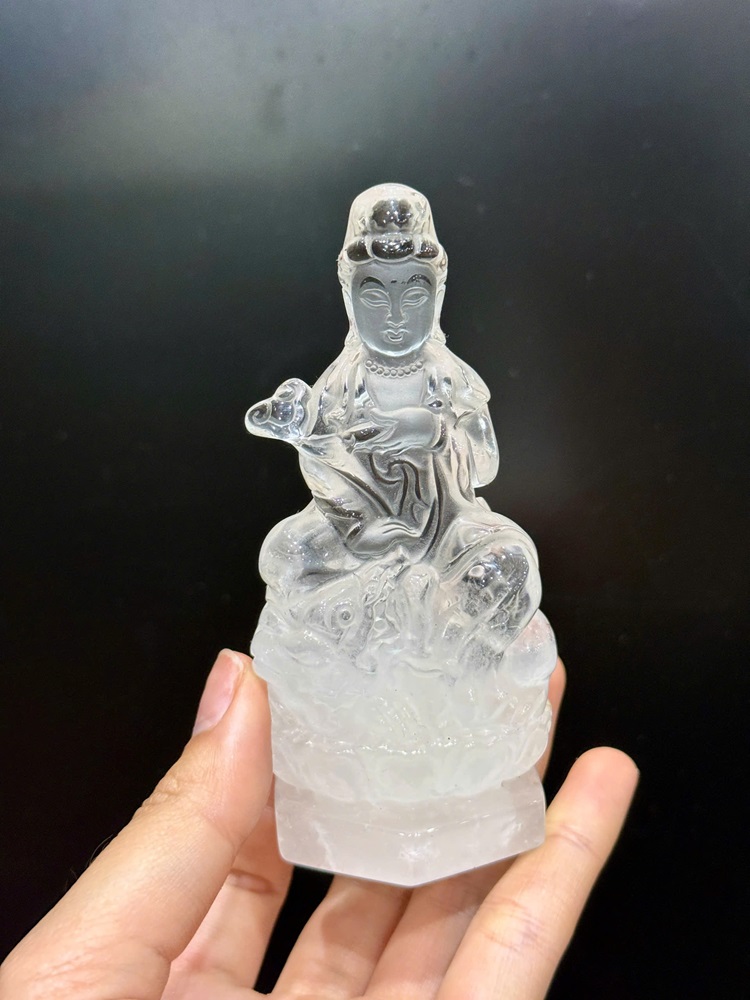Phật Mẹ Quan Âm Thạch Anh Trắng 10.5cm